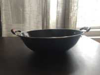 Duży czarny wok 48tknk