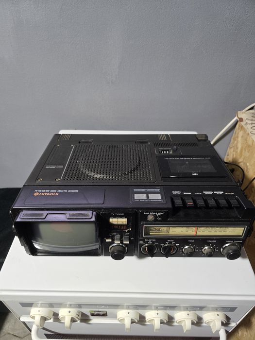Продам радіо телевізор хітачі