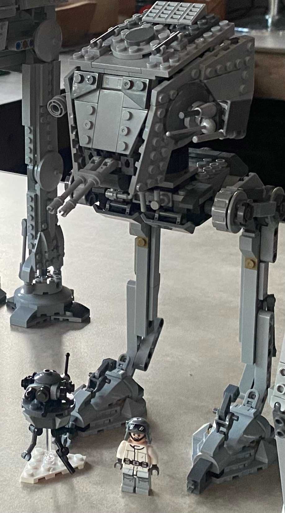 Klocki Star Wars Transporter terenowy Scout AT-ST