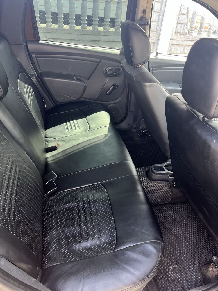 Renault Duster 2010 газ/бенз