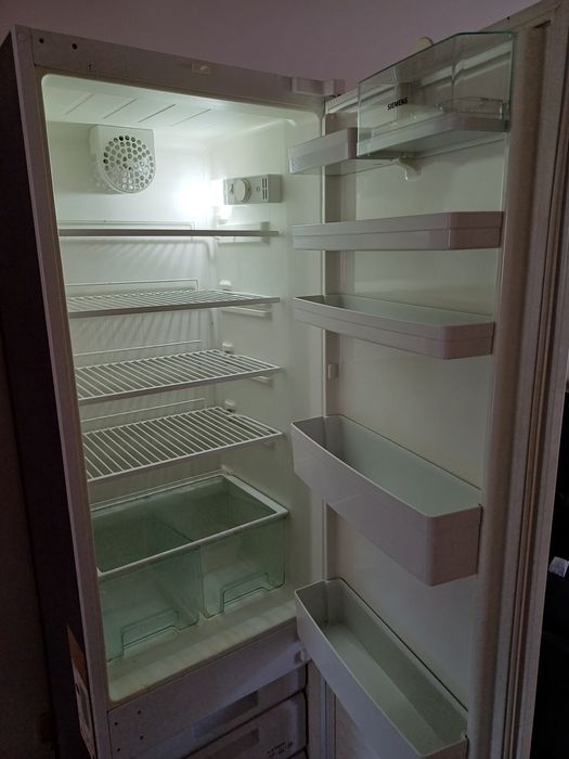 Frigorífico Combinado Siemens de Encastre