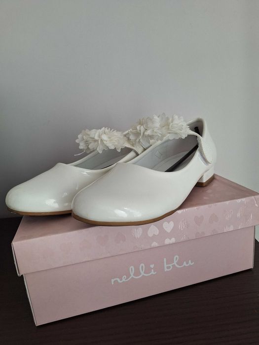 Lakierowane czółenka komunijne Nelli Blu r.36