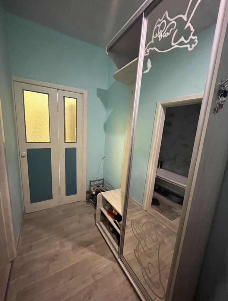 Продам свою 2-х комнатную в центре