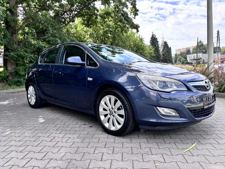 Opel Astra Opel Astra 1.4 Turbo 140 KM • Bogate wyposażenie • Gotowa do jazdy
