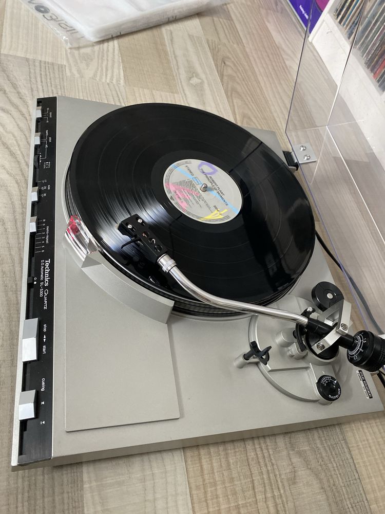 Gramofon Technics SL-5300, wczesniejsza wersja SL-Q3