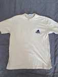 Koszulka adidas.