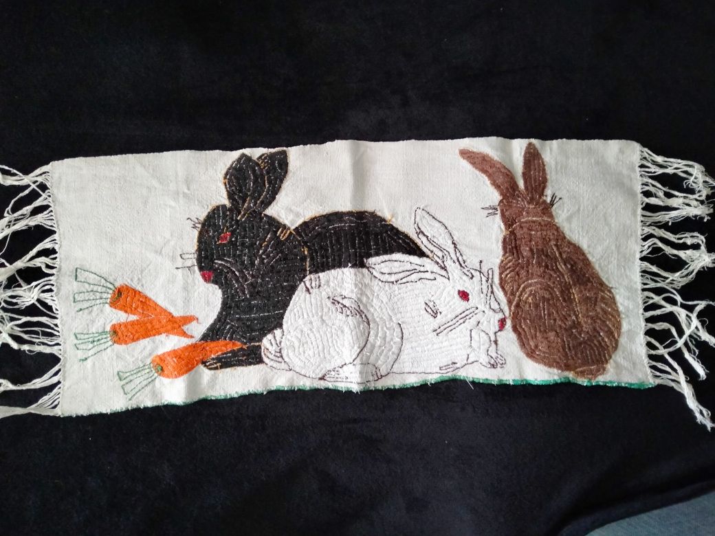 Makatka ściereczka bieżnik haftowany  ręcznie PRL  wielkanocny zajac