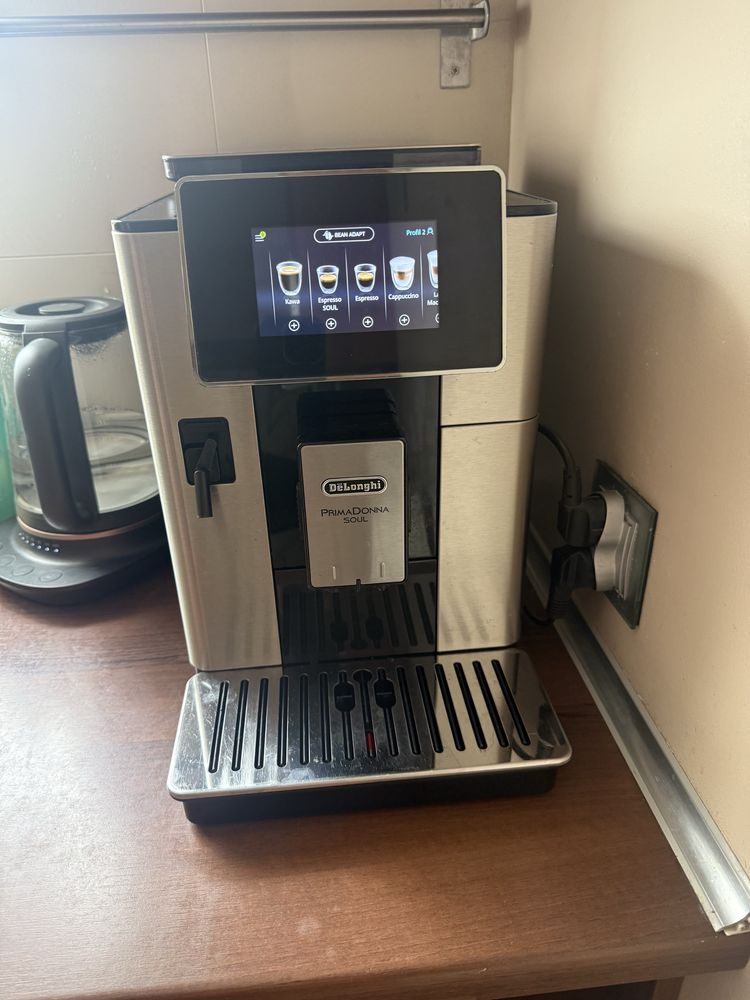 DeLonghi Automatyczny ekspres PrimaDonna Soul