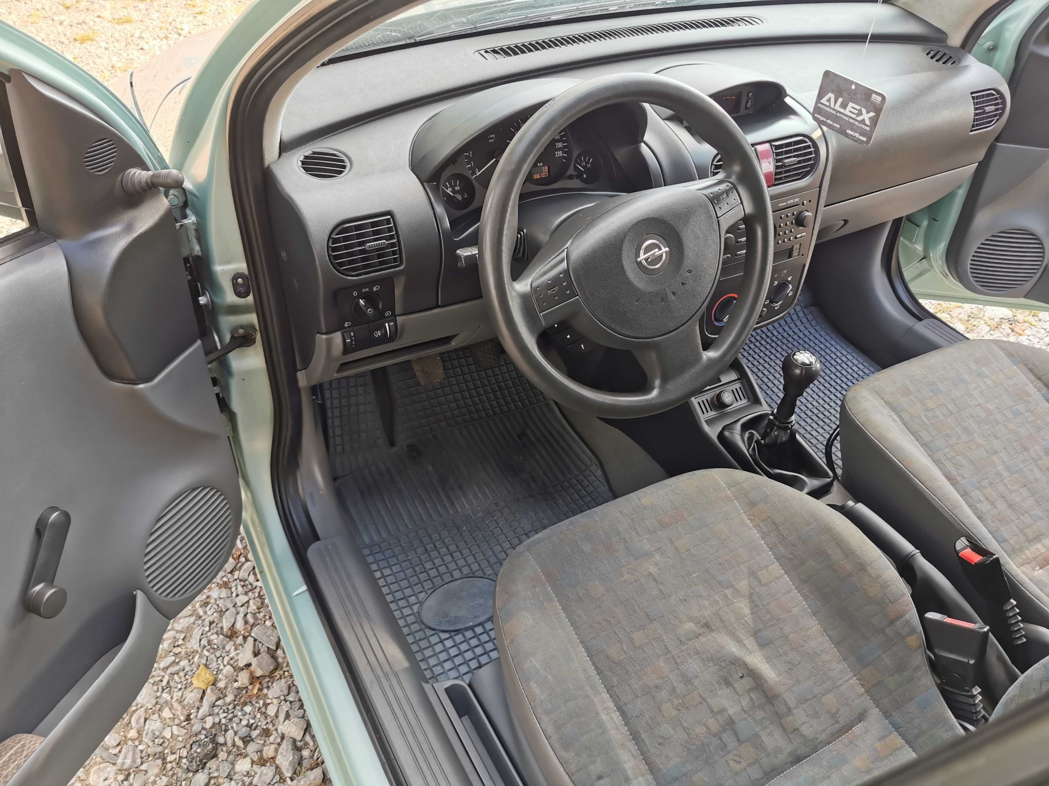 Opel Corsa C 1.2  5 drzwi Alu ważne opłaty