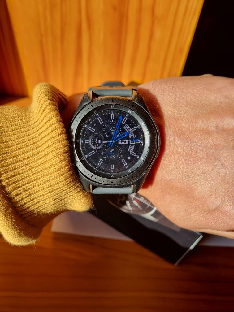 Samsung Galaxy watch 46mm sm-r800