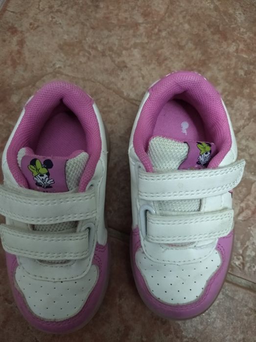 Sapatilhas com luzes da Zippy tamanho 21