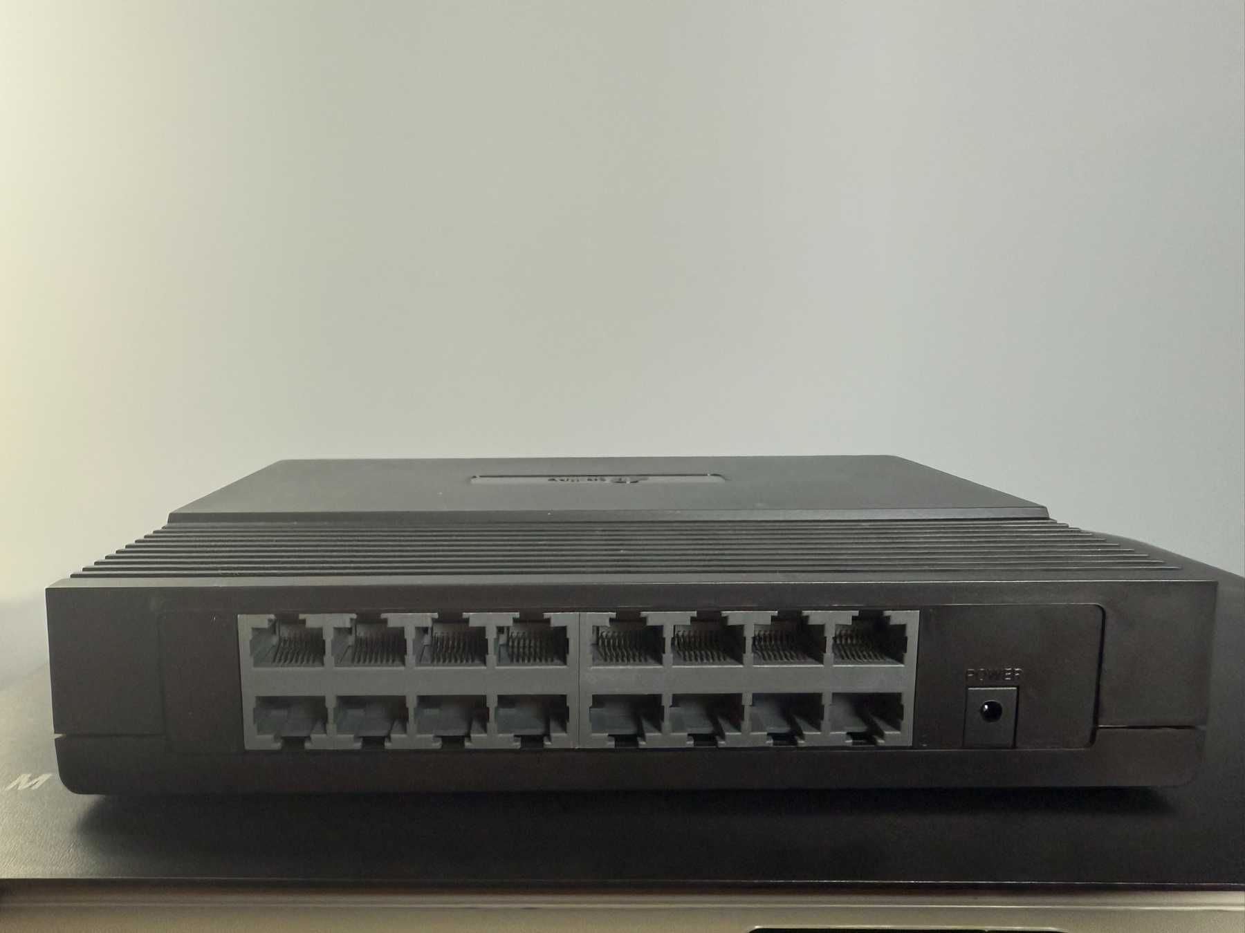 Комутатор TP link TL-SF1016D