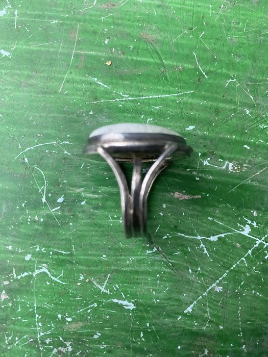 Срібний 925п перстень з місячним каменем