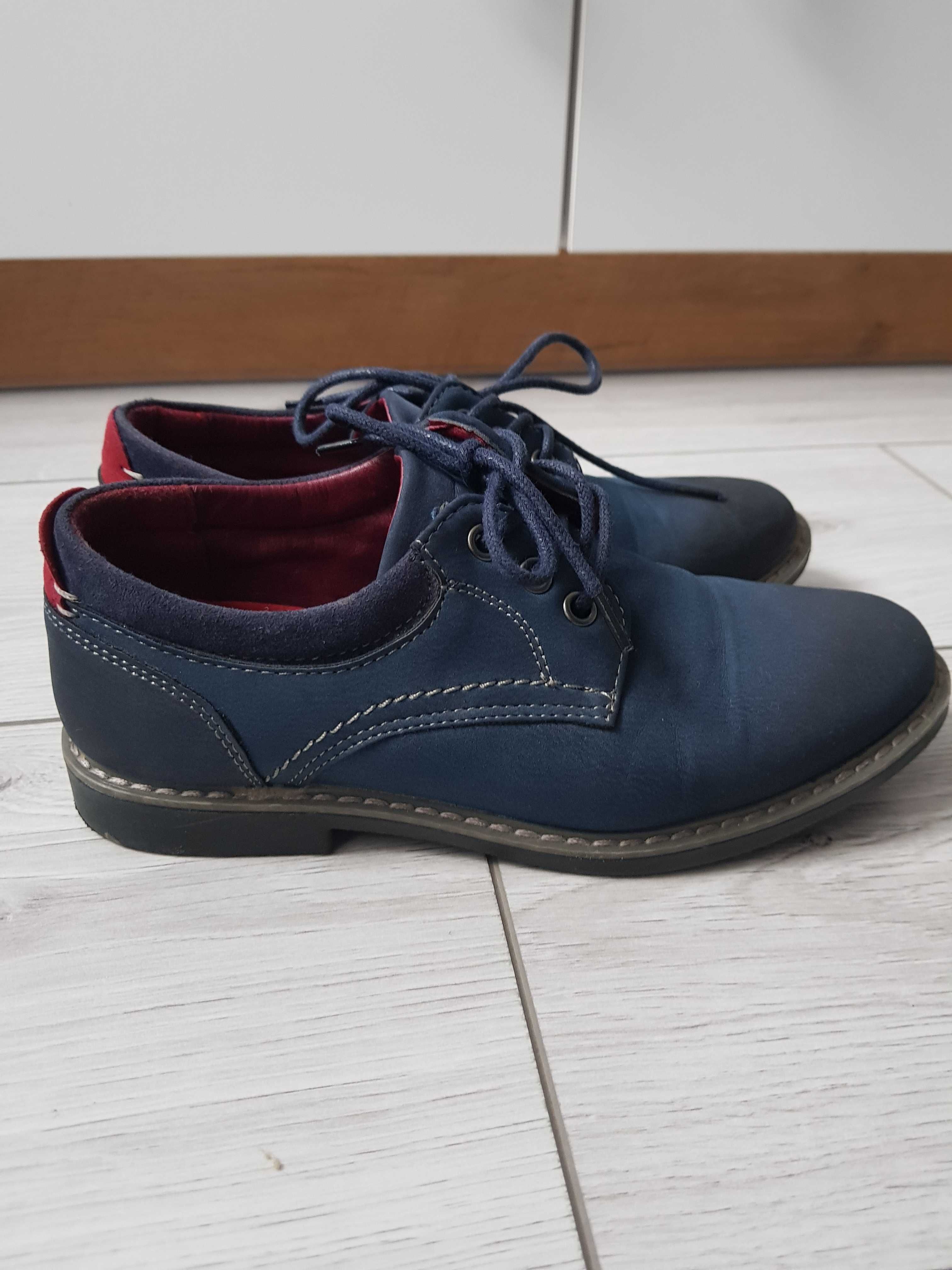 Buty chlopiece, granatowe, do komunii, rozmiat 35