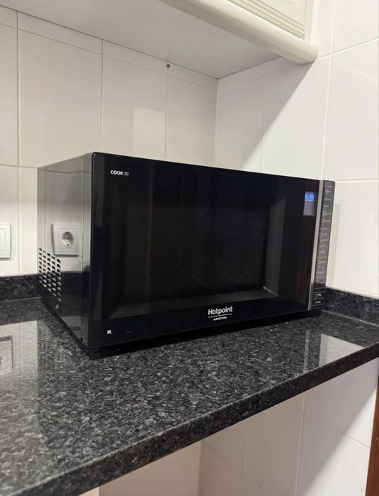 Microondas Hotpoint