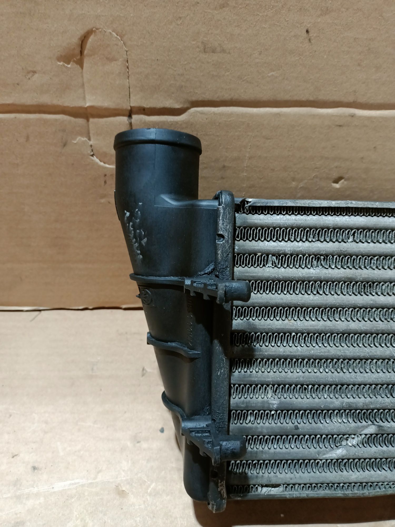 Intercooler powietrza 1.9 TDI VW Passat B5 Audi A4 B5