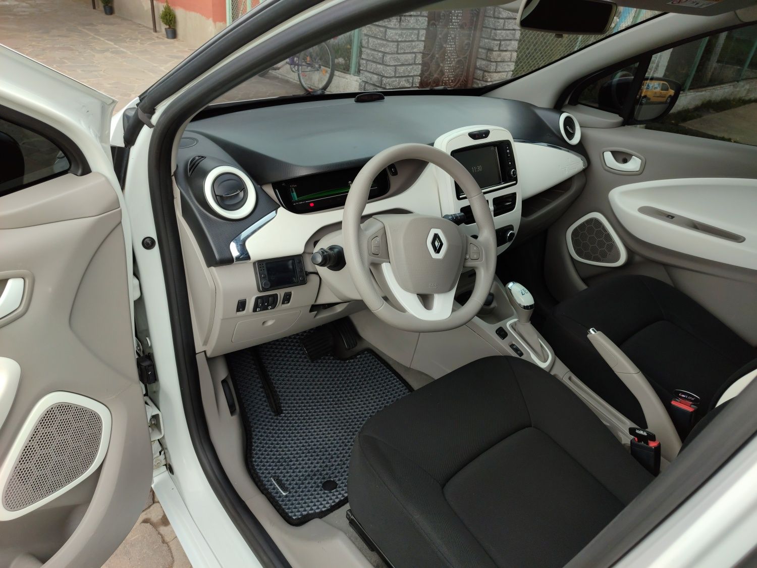 Renault ZOE 2015