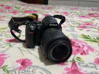 Camâra Nikon D3000