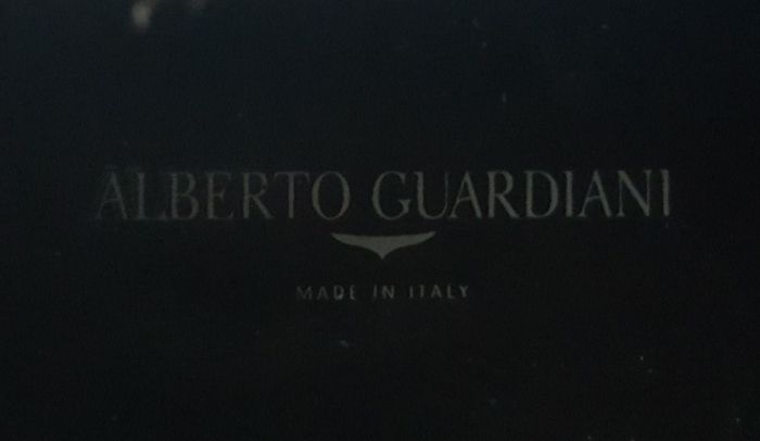 Оригинал!фирменные,итальянские,замшевые туфли-броги- alberto guariani