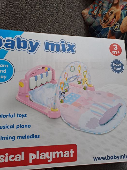 Mata grająca dla dziecka