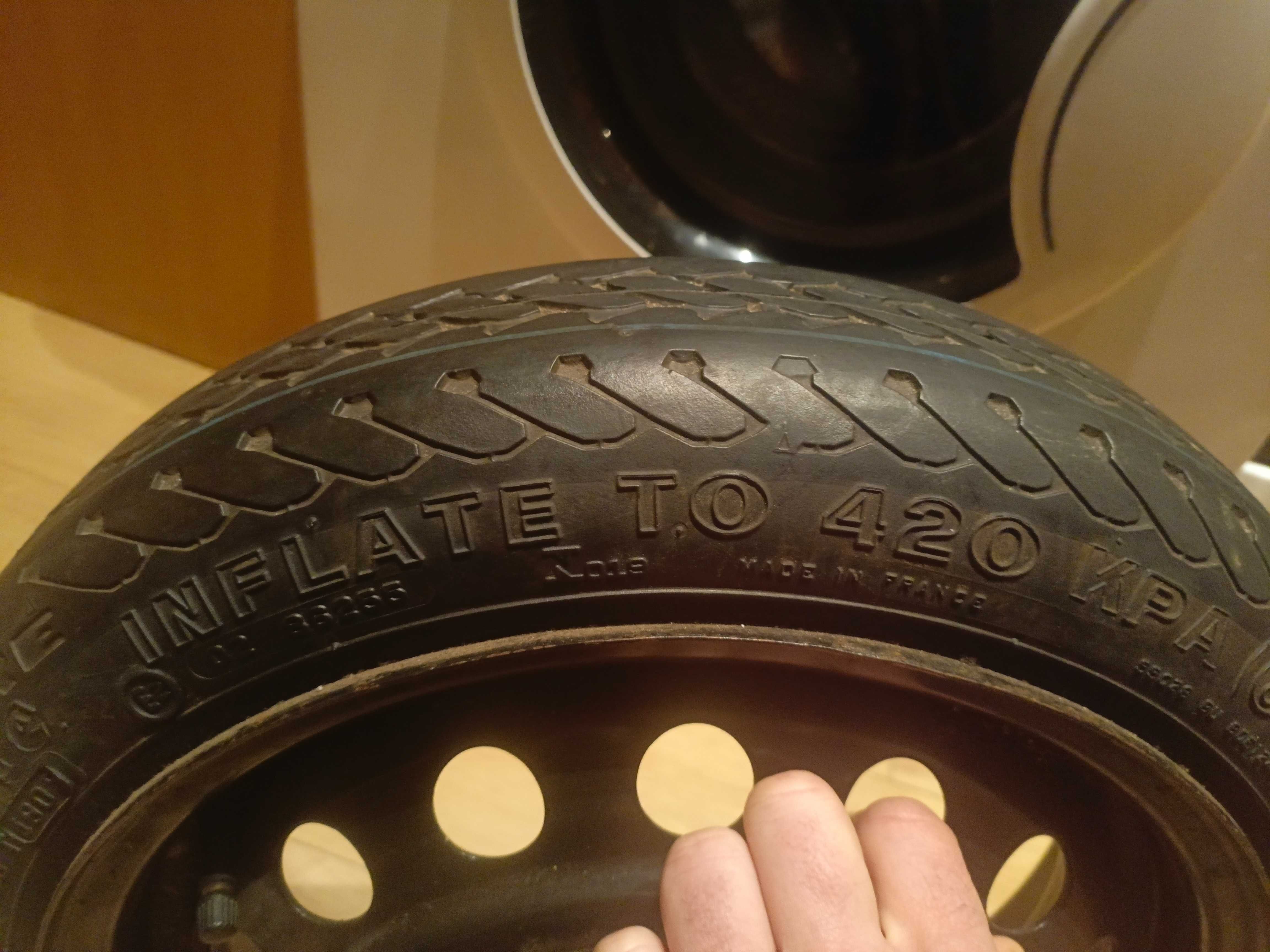Sprzedam koło zapasowe i lewarek do auta Nissan Micra K12