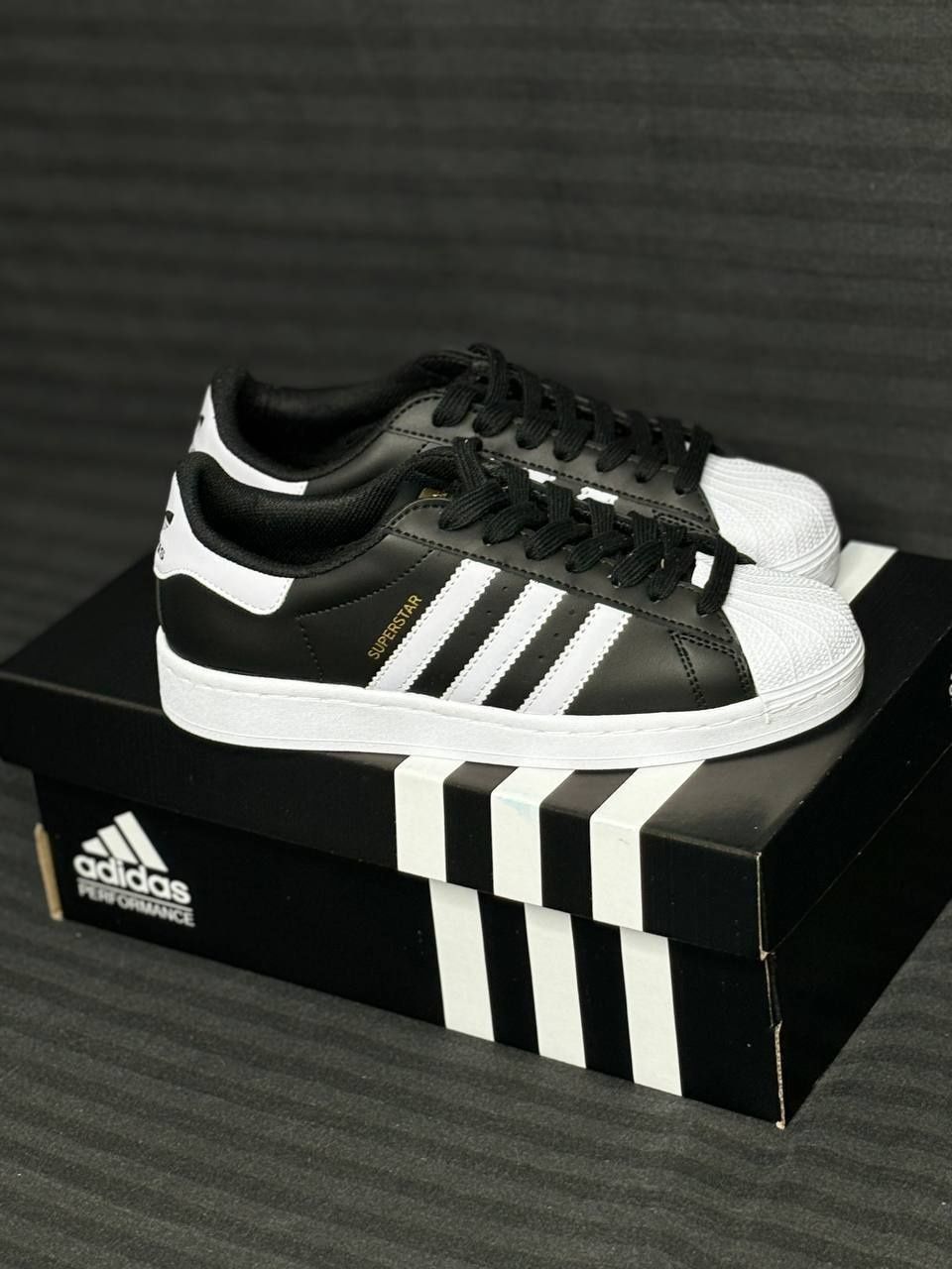 Adidas Superstar Black