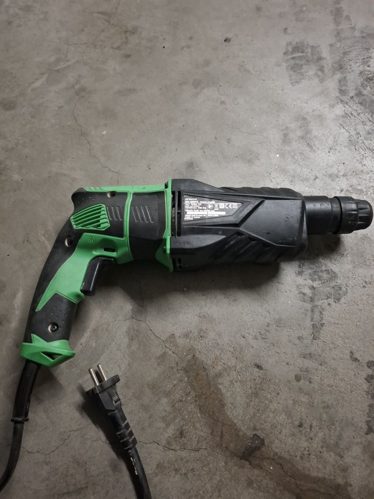 Перфоратор hitachi