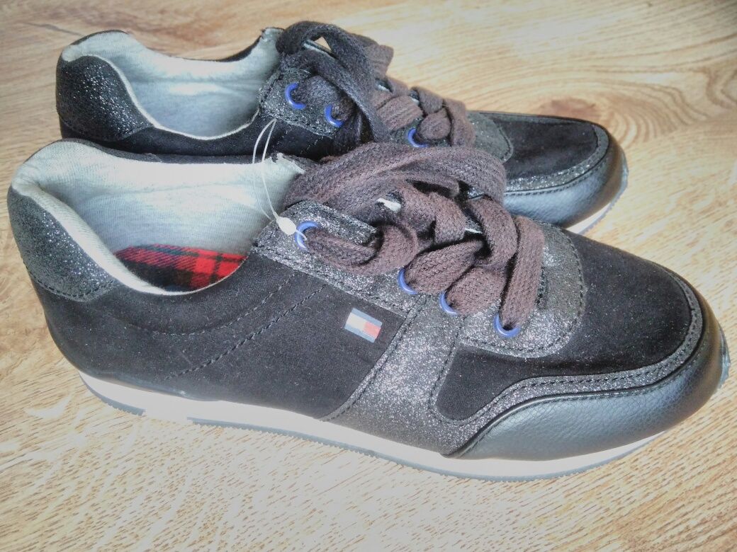 "Tommy Hilfiger", nowe buty sportowe z USA, nr 34