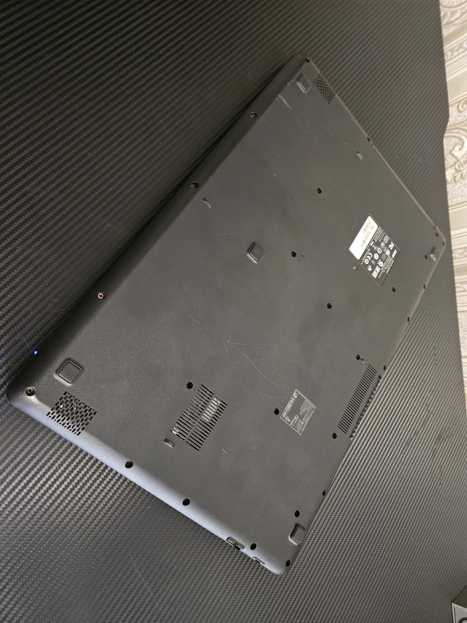 Уцінка! - Acer 17.3" Intel N2940 | 4gb ram | 1600x900 | 120gb ssd,s.22