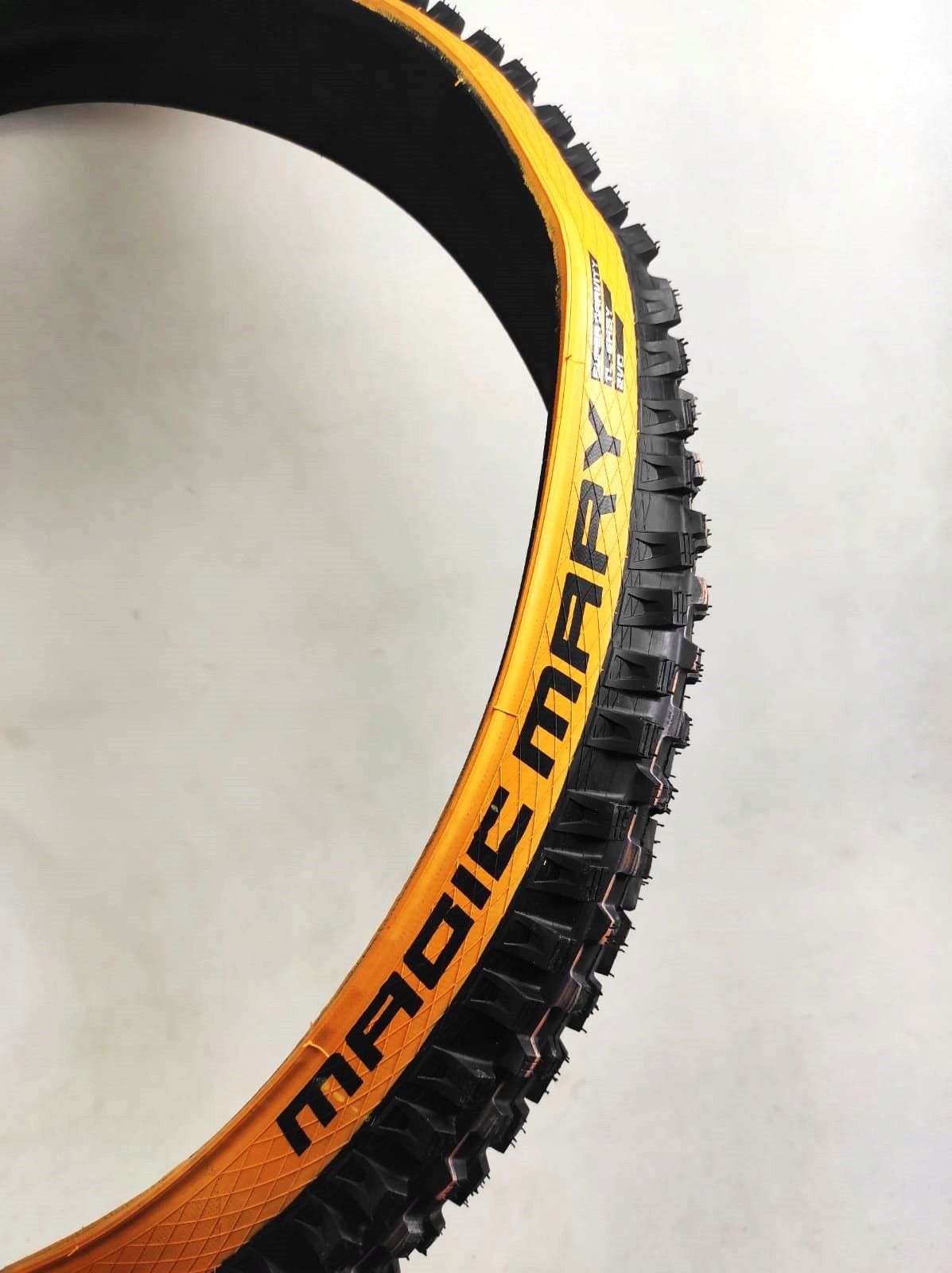 Schwalbe Magic Mary 29x2.40 Opona Evo Tle Sg Soft