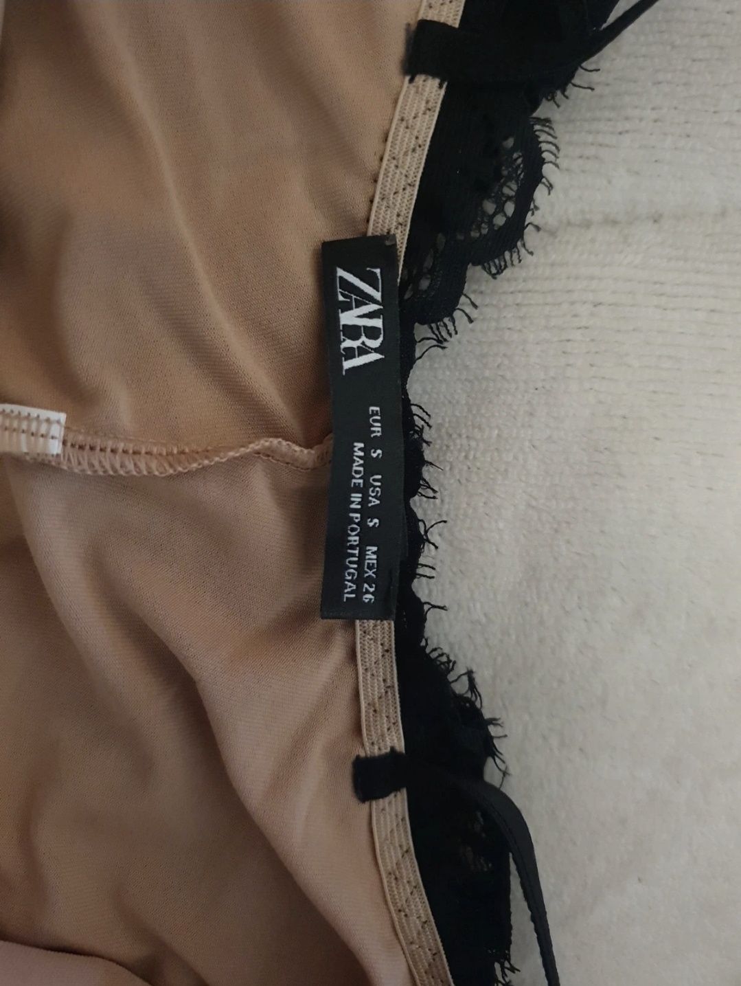 Vestido renda Zara Novo - S