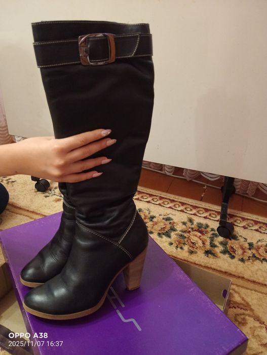 Продам сапожки жіночі 39 розмір