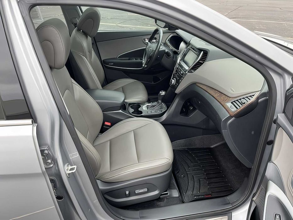 Hyundai Santa Fe      2018