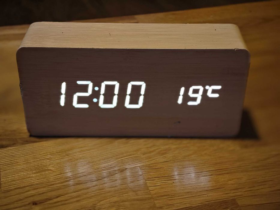 Elektroniczny BUDZIK Zegar Termometr Higrometr