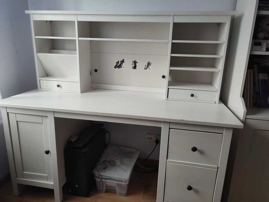 Biurko Hemnes z nadstawką
