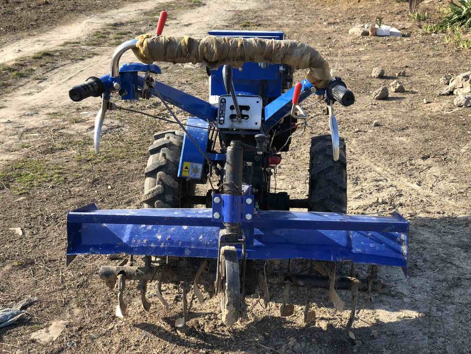 Мотоблок 12кінських сил