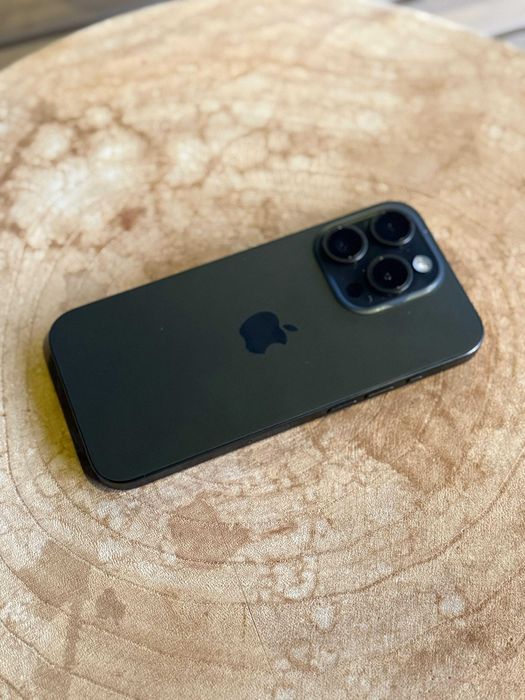 Iphone 15 Pro 128GB *Como Novo*