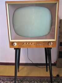 Czar PRL-u: Telewizor Klejnot z 1964 roku