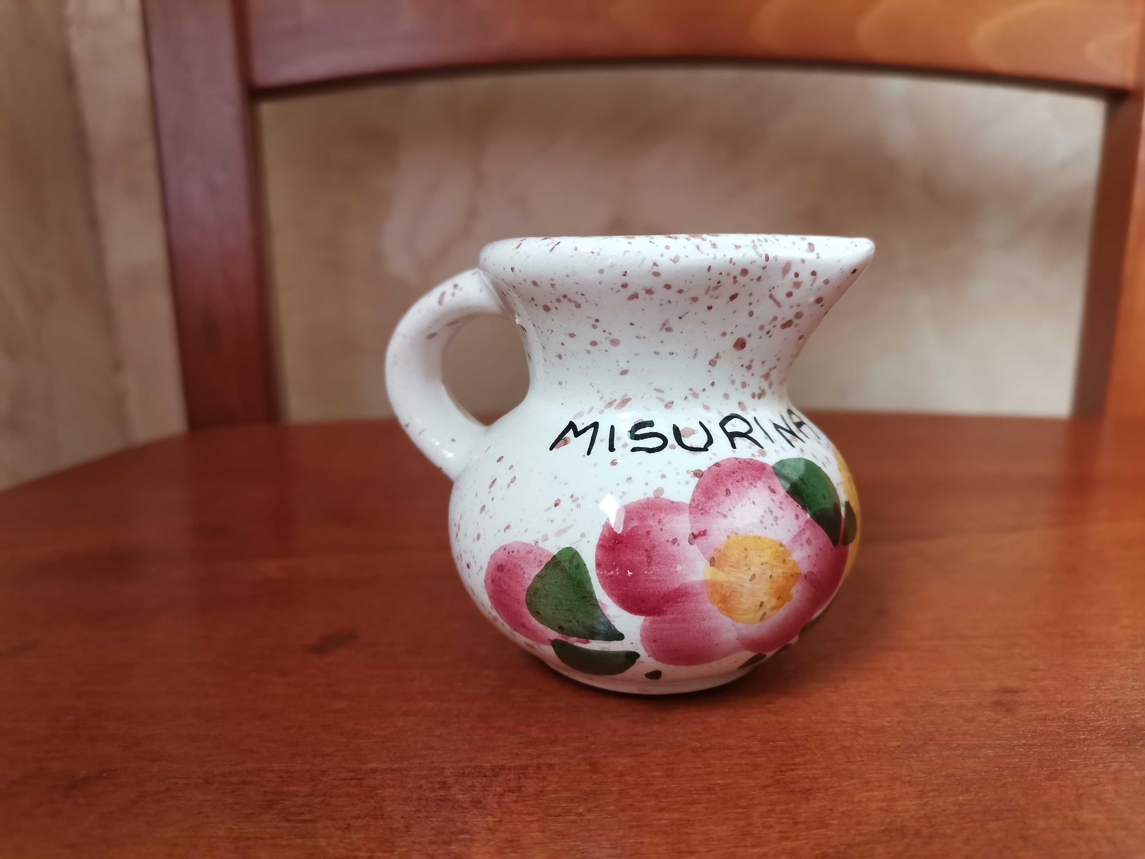 Ceramiczny wazonik