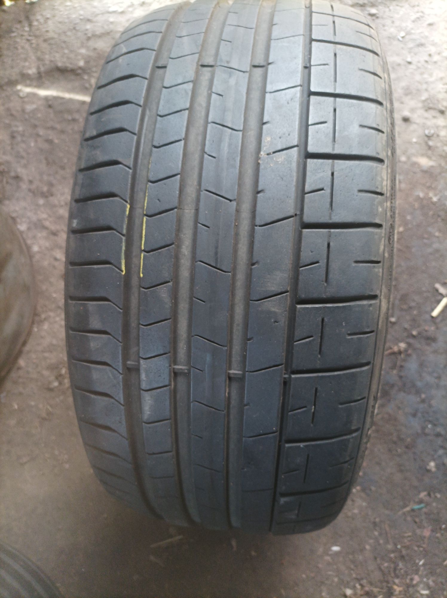 Opona 255/30 R19 Pirelli P ZERO