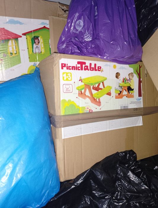 Stół piknikowy z ławkami Mochtotoys