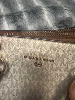 Mala Mickael Kors, usada somente 2 vezes