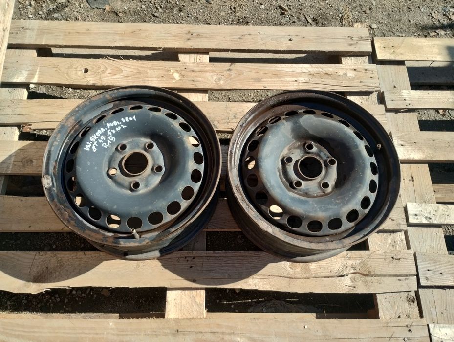 Dwie felgi stalowe VW Audi Skoda Seat  5x100 ET45 R15 polecam