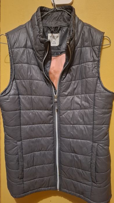 Bezrekawnik Reserved