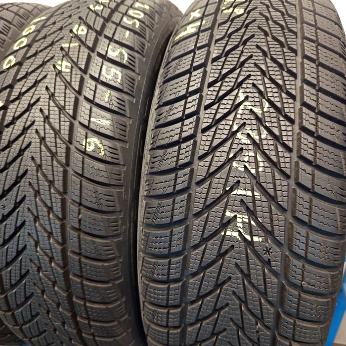 205/55R16 Goodyear ultra Grip Performance 3