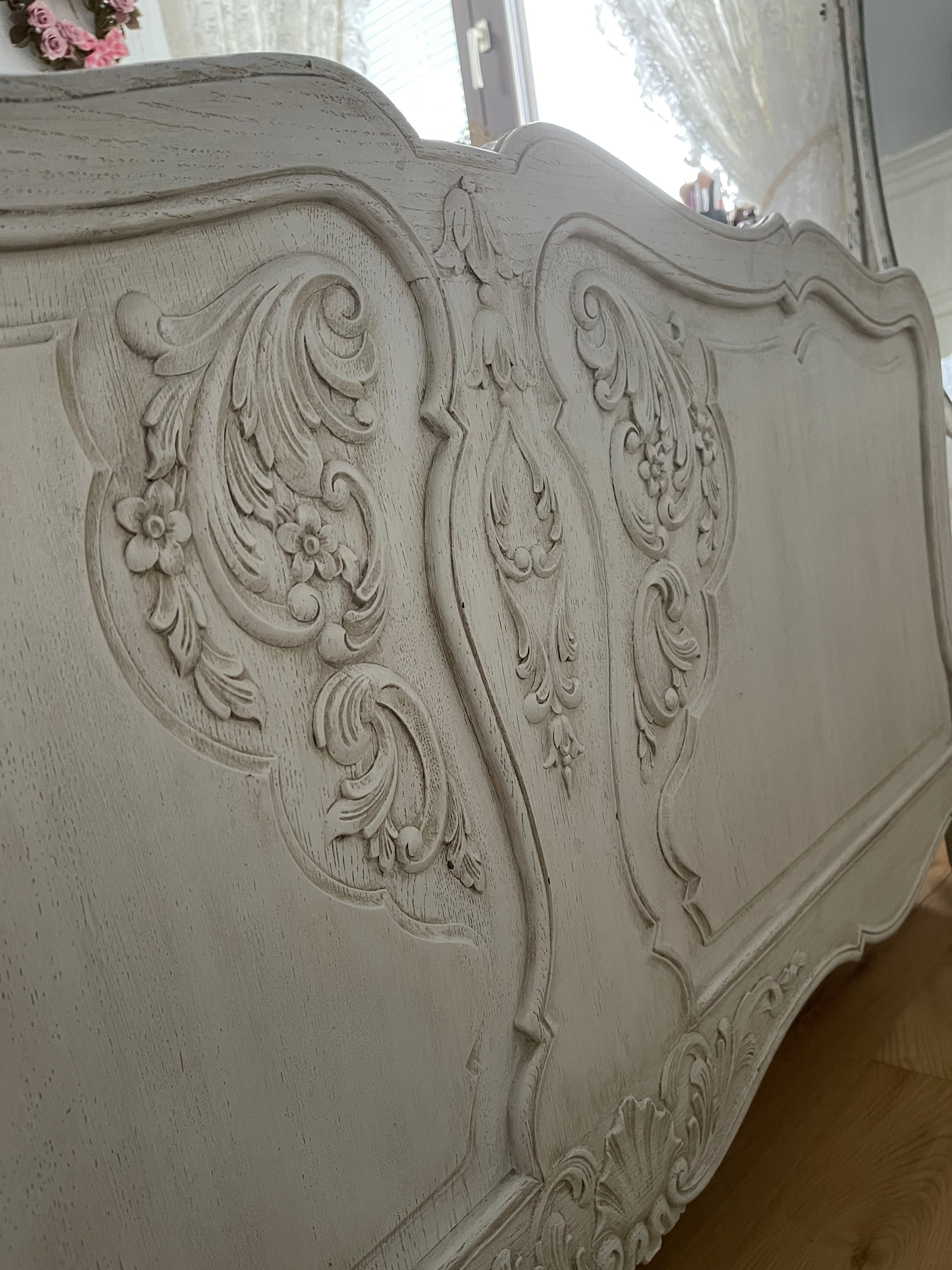 Łóżko Ludwig Antyk z pięknymi kwiatami Shabby Chic