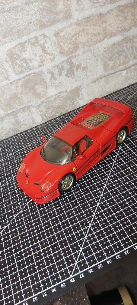 Ferrari f150 maisto 1:24