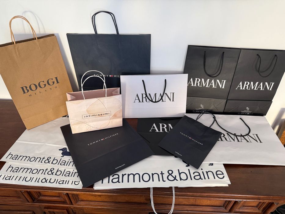 Подарункові пакети , так коробки