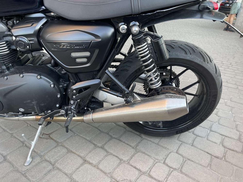 Triumph speed twin 1200