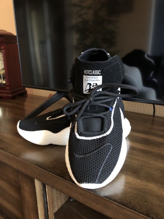 Кросівки ( весна літо)